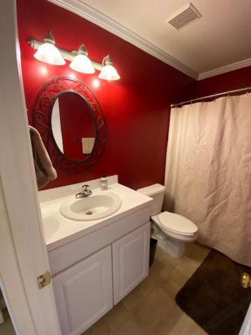 ראלי Trendy 2Bed 2 Bath Villa In The Village With King Bed מראה חיצוני תמונה